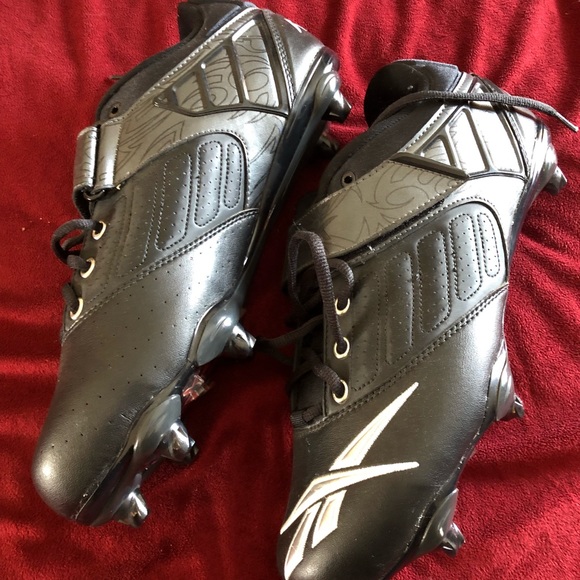 NWT Reebok Mens Cleats sz 11 - Picture 3 of 7